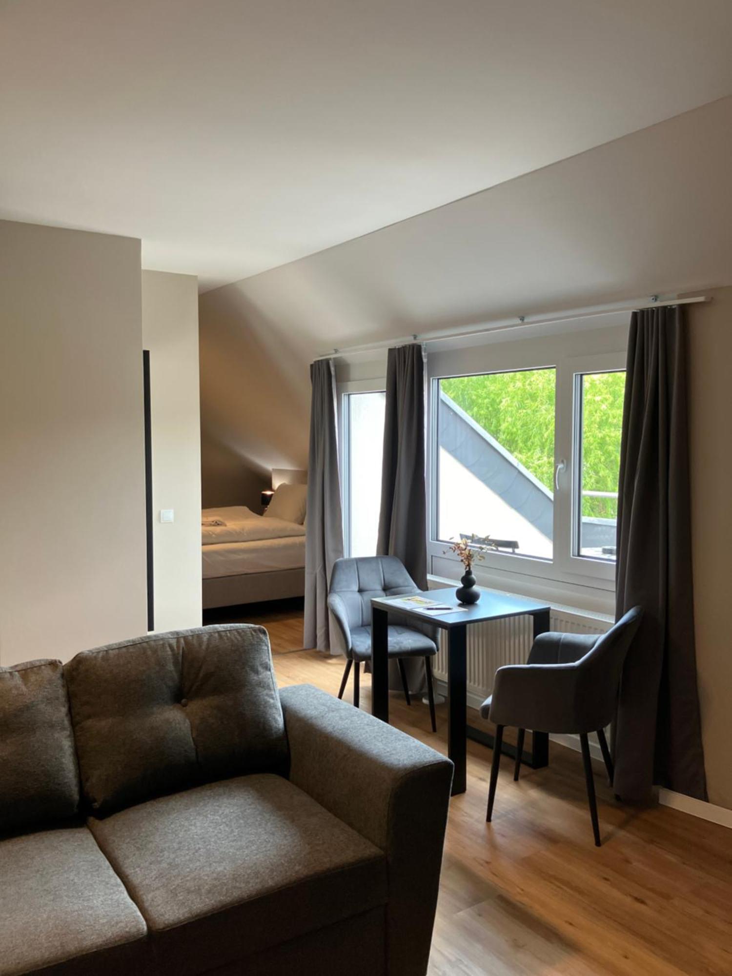 Amelie No 3 Hotel & Appartements 施伟根-莱齐腾巴赫 外观 照片